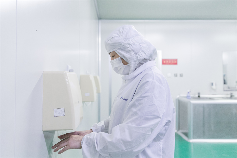 Wat is het doel van PBM-kleding als essentiële uitrusting?